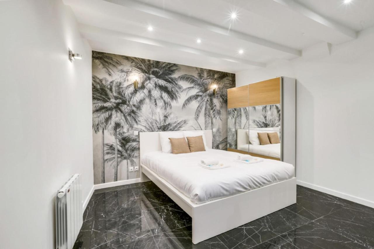 224 Samaritain - Superb In Paris